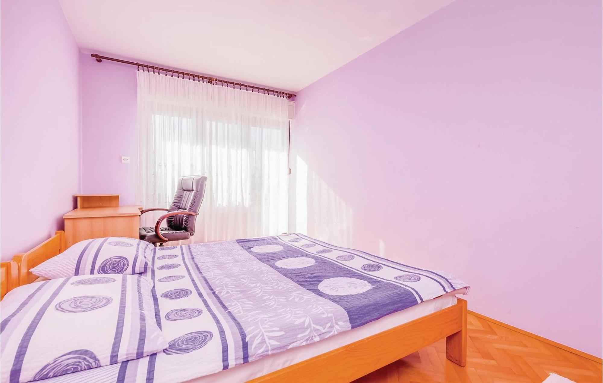 Beautiful Apartment In Нови-Винодолски Экстерьер фото