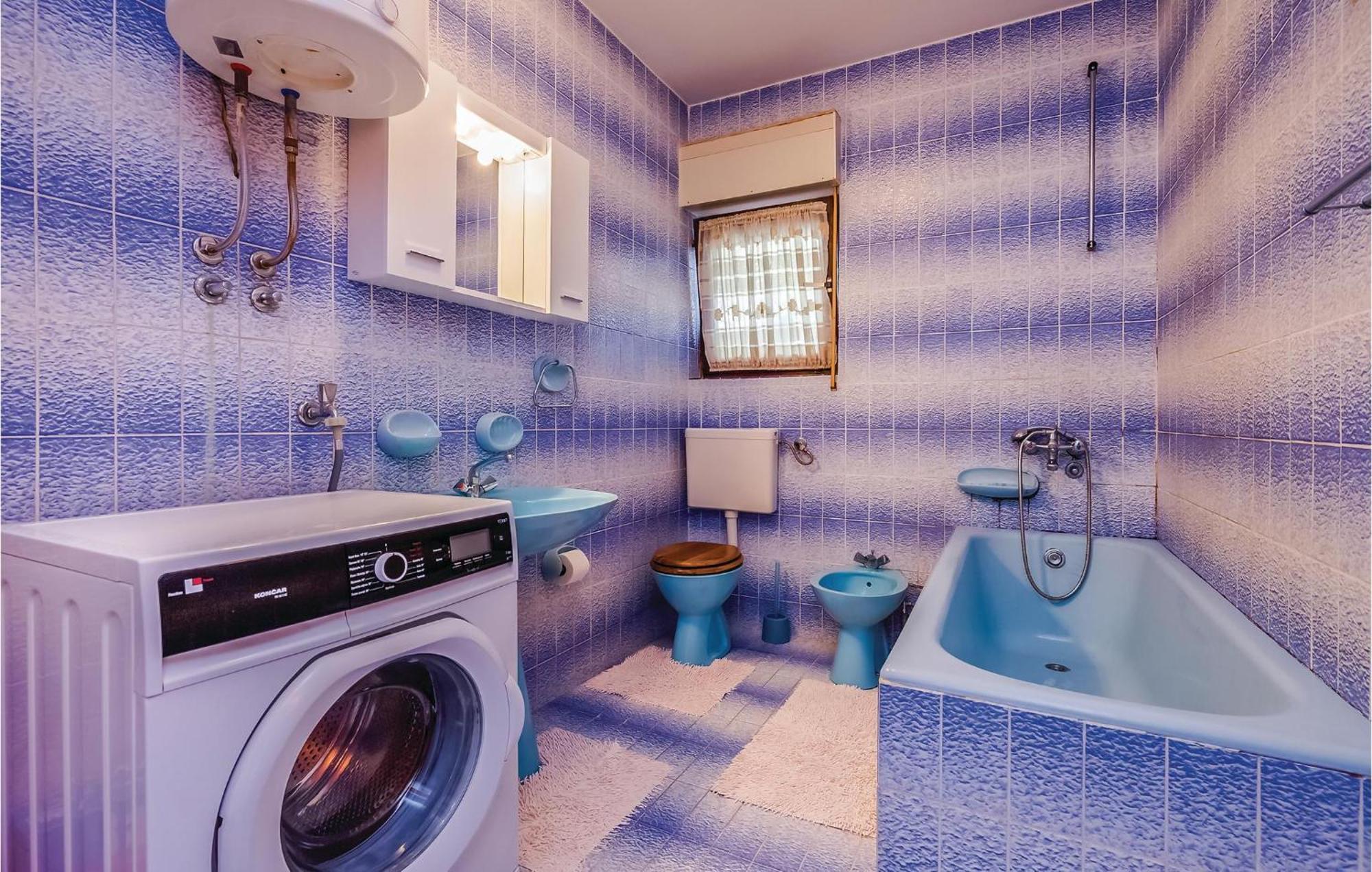 Beautiful Apartment In Нови-Винодолски Экстерьер фото