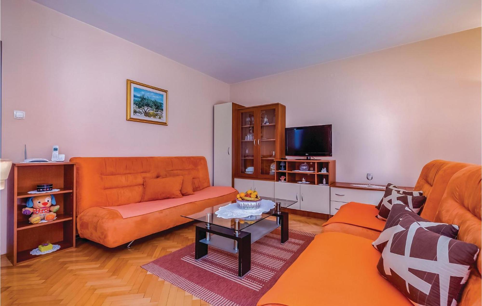 Beautiful Apartment In Нови-Винодолски Экстерьер фото